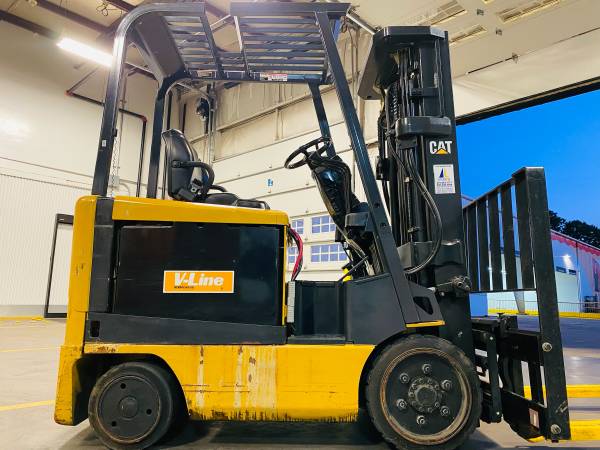 2001 Cat EC25K Electric Forklift – ONLY 2,100 Hrs! Turnkey Package 1
