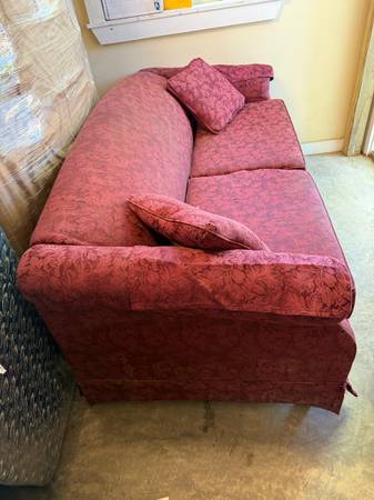 Free hide a bed sofa couch 1