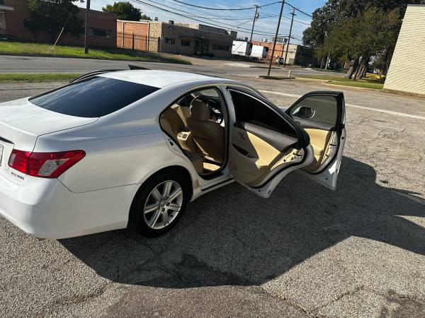 Lexus ES330 - $3,950 (Irving)63489271468803124