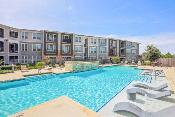 $1,099 / 1br - 1B/1B, Austin TX, Garden Tubs (7011 McKinney Falls Pkwy, Austin, TX)63979115608962124