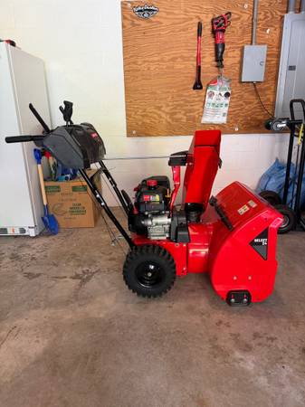 Craftsman Snowblower Two Staged Self Propelled -Gas 1