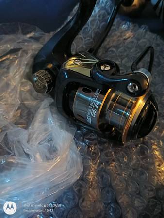 Carrete de pesca Spool spinning HE 3000 &1000: Ultraligero - $15 - $20 (Los Ángeles)63471349978883121