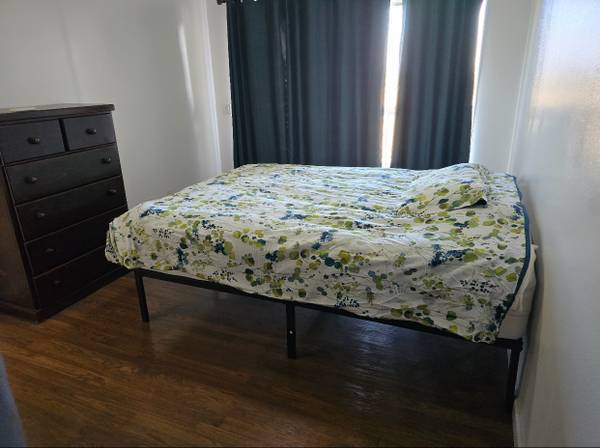 $1,350 / 1br - Room with Balcony (Ventura)63800735414915120
