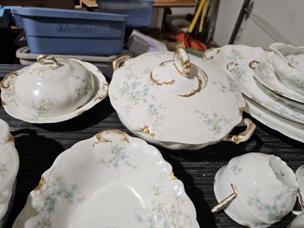 C. Ahrenfeldt Limoges Conjunto GRANDE - $890 (Lynden)63435781354753122