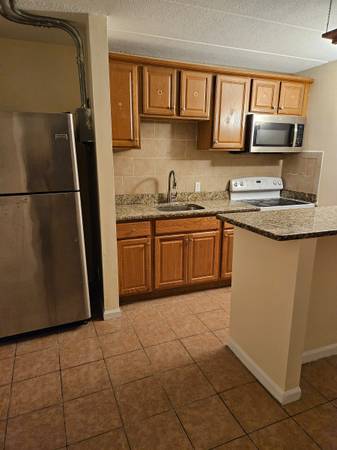 $1,750 / 1br - 450ft2 - 1 Bed apartment NO BROKER'S FEE (Framingham)63845966124545120