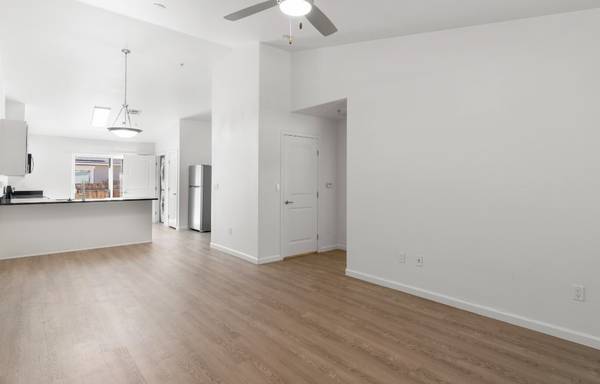$1,733 / 1br - 934ft2 - Settle into comfort just in time for this holiday season! (Reno)63682291843457123