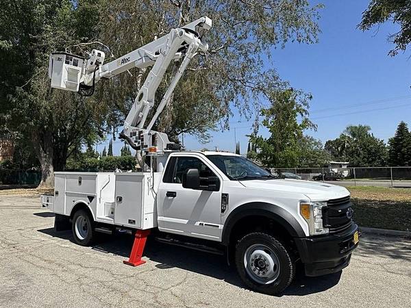 2017 Ford F-550 S.D