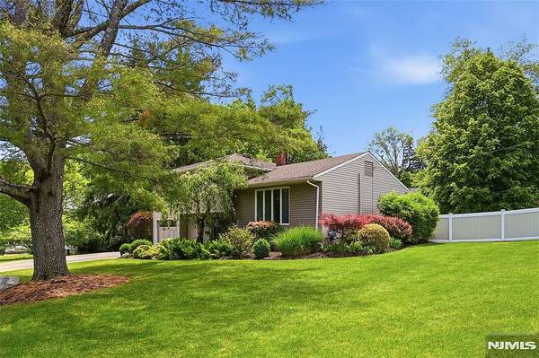 Discover 3 bed 3 bath Split level home in Waldwick 1