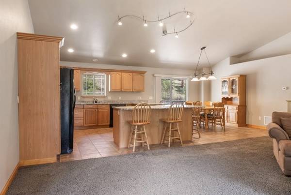 $699,900 / 5br - 3564ft2 - 1701 Bear Creek Rd (Potomac)63657010715651123
