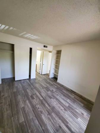 $1,049 / 2hab - 880ft2 - Precioso, tranquilo, privado y cómodo. ¡Alquile este de 2 hab, 2 ba hoy! (Tempe)63623945541761124