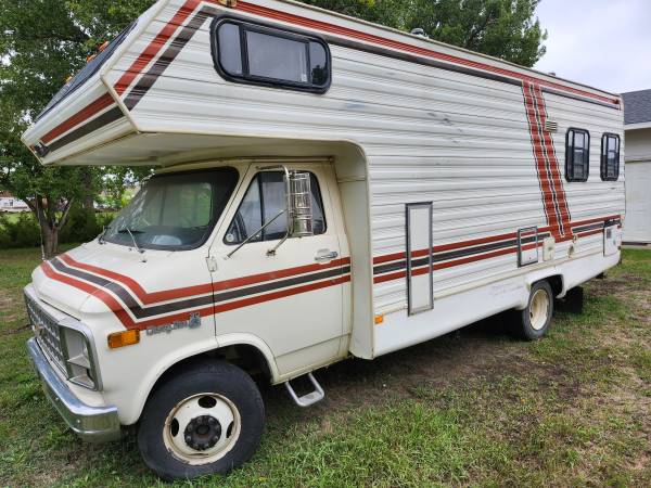 CLASS C MOTOR HOME 1