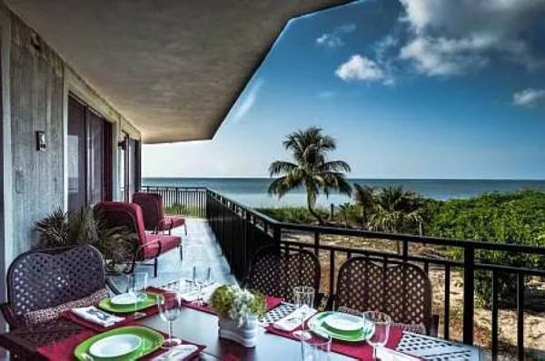 $5,000 / 2br - 2200ft2 - 2 beds 2 baths (Key West)63923416025603121