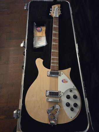 Rickenbacker 620 Maple Glow 1