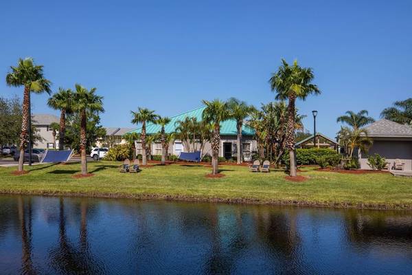 $1,515 / 1br - 840ft2 - 1BD 1BA, En Melbourne, Clubhouse (4714 Crosswind Ct, Melbourne, FL)63823721226753122
