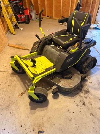 Ryobi 0 Degree Mower 1