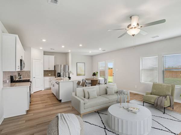 $296,206 / 3br - Second Story Loft (Lavon TX)64305507835777121