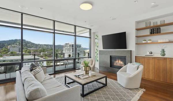 $1,800 / 2br - 1660ft2 - Super Views Of West Hills/Cityscape/Bridges/Mt. Adams64039222621827120