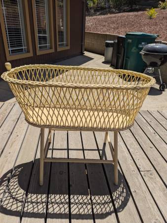 Antique wicker bassinet 1