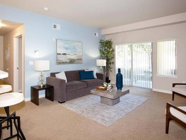 $1,683 / 2br - 1145ft2 - Viviendas de apartamentos frente al río, ahora con $500 de descuento en los costos de mudanza :)63669207716737120