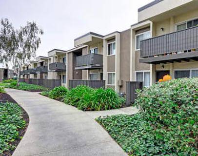 $1,985 / 382ft2 - Studio Tours Available December 2nd to 6th63622930945155123