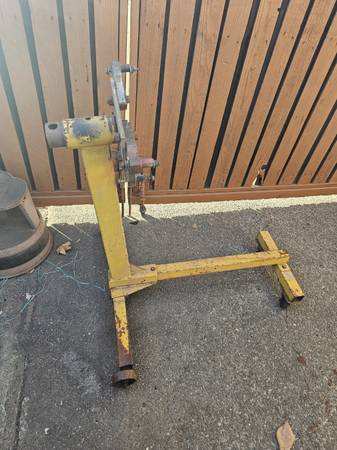 Engine Stand 1
