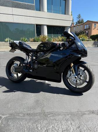 2005 Ducati 999S 1