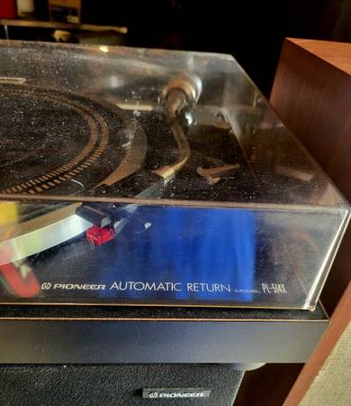 Pioneer PL-514 Record Player – Belt-Drive Turntable - $300 (Bonham)63443666677379121