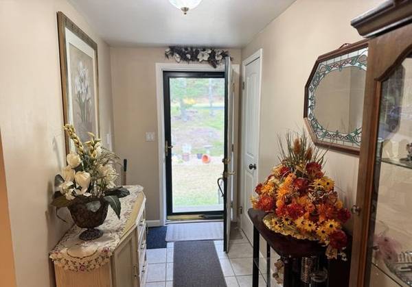 $349,000 / 3br - 2007ft2 - Birch Hollow Estates      MLS# PM-135801 (692 Watercrest Avenue, Effort, PA)63951426225411121