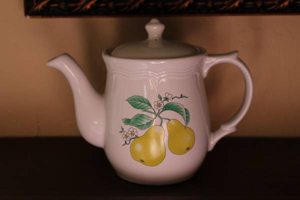 Vintage Tea Pot 1