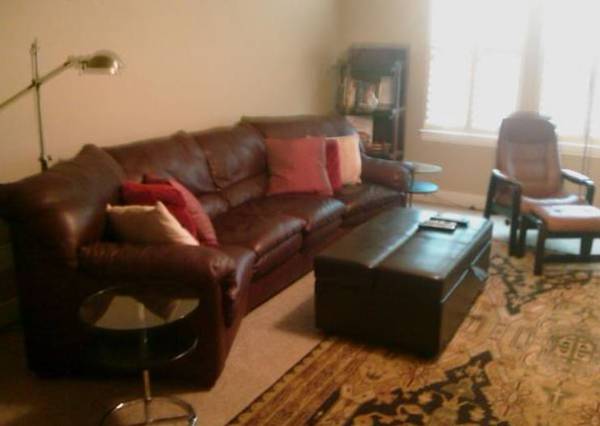 HOLIDAY DEAL ! OTTOMAN Pull-out SLEEPER for HOLIDAY VISITORS !!! 1