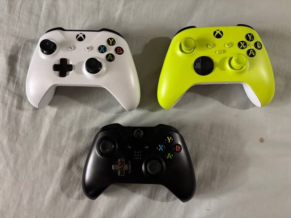 Xbox Controller $35 each 1