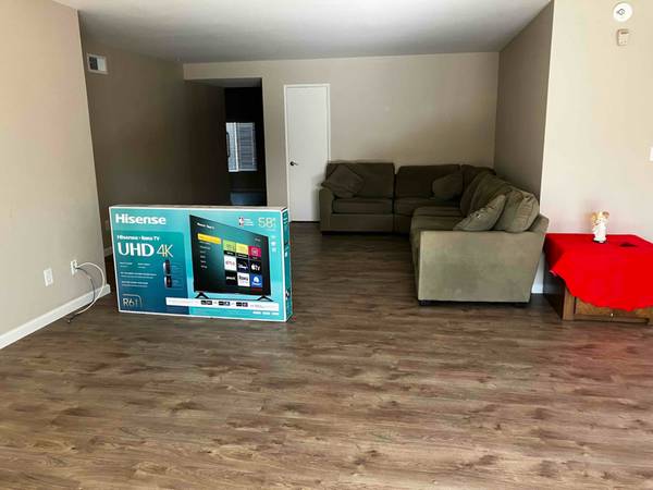 $1200.00 / 4br - 2131ft2 - Its all been renovated from the flooring, new dual pane windows, new p63657310167297123