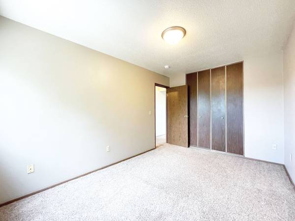 $825 / 2br - 620ft2 - Great Location, Air Conditioning, 2 bedroom (505 Park Street, Minot, ND)63825721741827121