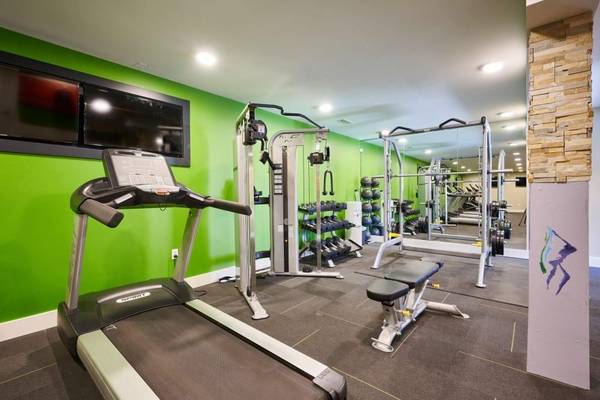 $1,400 / 2br - 721ft2 - Pet-Friendly, Limited Time Specials Running Now! W/D in Apts (Burien)63948084834563123
