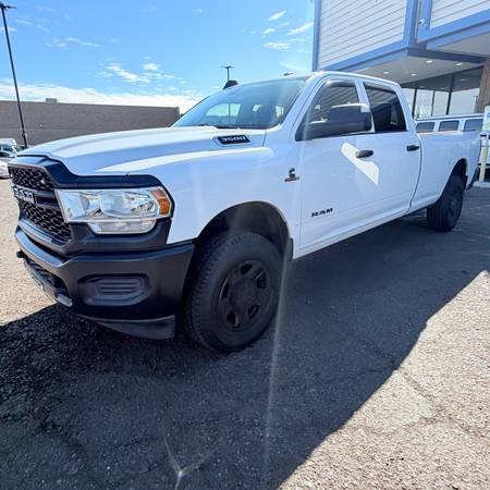 2022 Ram 3500 long bed cummins diesel 1