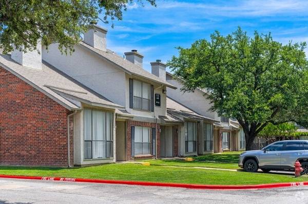 $1,045 / 1hab - 650ft2 - Cocina-comedor, Acceso controlado, Cerrado (1450 N Watson Rd, Grand Prairie, TX)63796578320129123