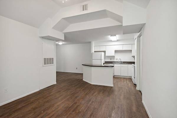 $1,335 / 3br - 1060ft2 - Ample parking, Recreation area, Kitchen island, Fully equipped kitchen (Dayton, TX)63924170489475121