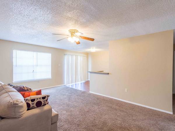 $1,250 / 3br - 1177ft2 - Excellent location on the South side of town! (2400 Buffalo Gap Road, Abilene)63810575414147123