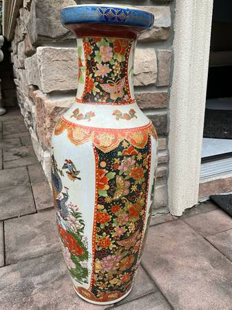 CW   long  vase 1