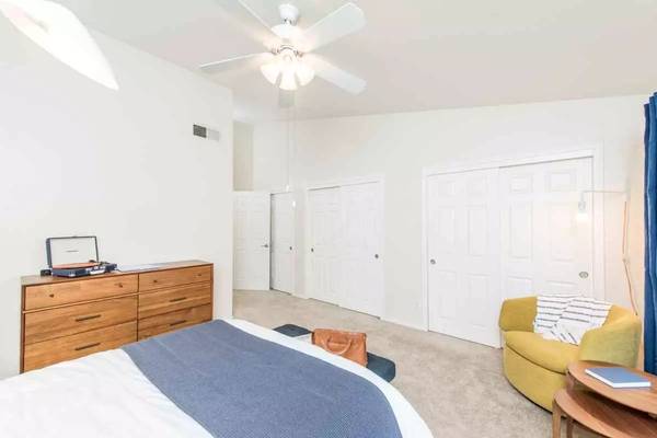 $2,100 / 2br - 1169ft2 - Treat yourself to this wonderful, newly upgraded 2 bed / 2 bath! (Fresno - Fresno)63798509739137122