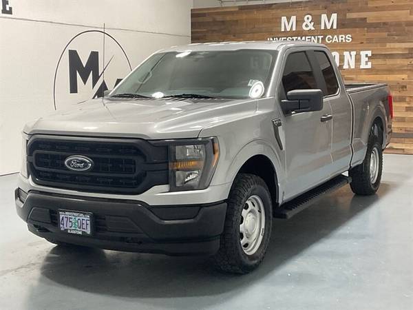 1 2023 Ford F-150 4x4 4WD F150 XL Super Cab 4dr  / 3.3L V6 / Backup Came 1