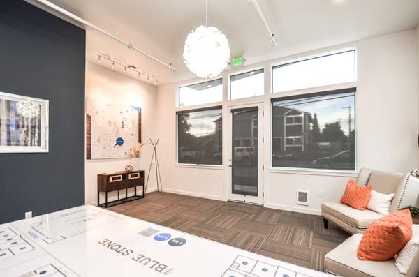 $1,799 / 1hab - 550ft2 - Amplio hogar de 1 habitación con armario empotrado y electrodomésticos completos (West Seattle)63786756201601120