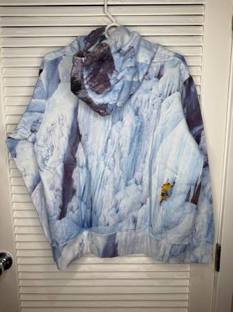 Supreme x The North Face Ice Climber Pullover - clothing