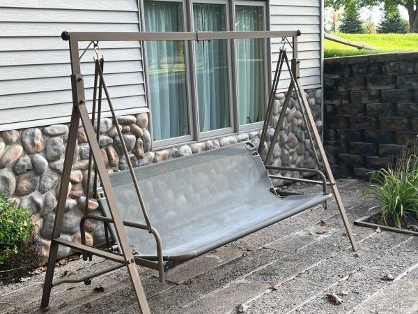 Patio Swing 1