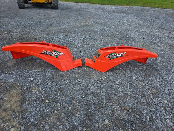 Kubota Zero turn Mower Fenders 1
