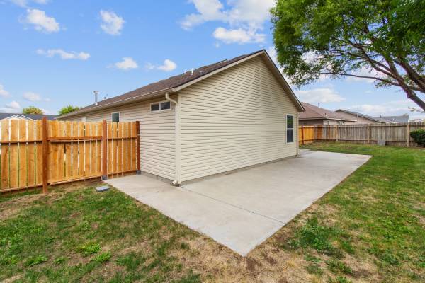 $1,750 / 3br - 1350ft2 - 3 Bed 2 Bath Home for Rent (Kimberly)63963189393282124