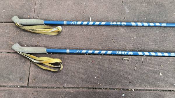 salomon elite grip skis Escape 5 XC w/ Prolink Access Bindings these skis come pre Salomon Escape Outpath 64 +