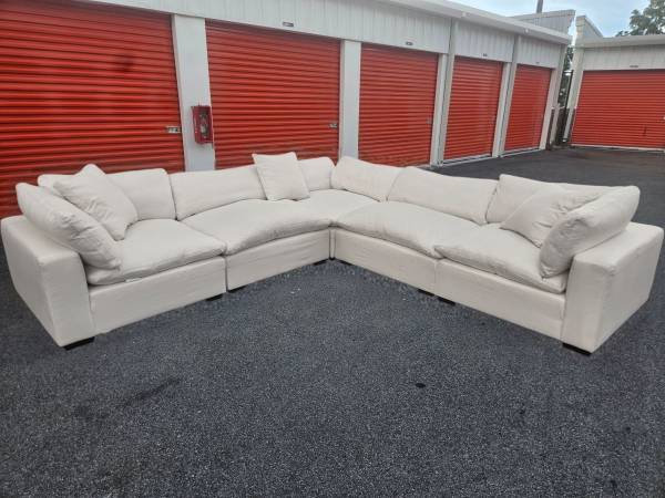 FREE DELIVERY Couch Sofa Sectional 5
Piece Grey Cloud Ivory - $710 (Buford)63470456423939122