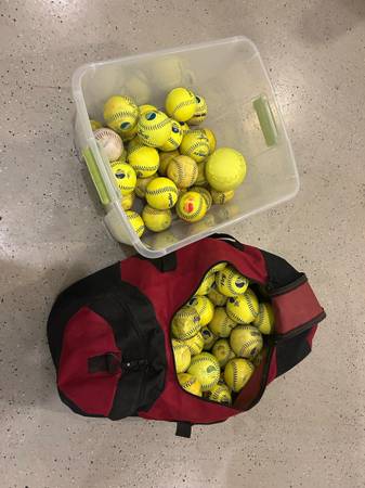 Men’s 12 inch slowpitch softballs 1