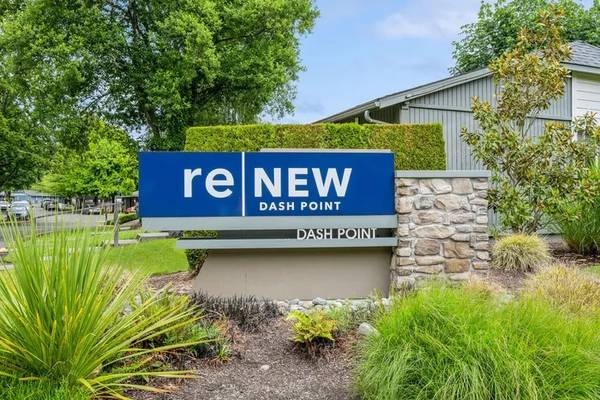$1,675 / 2br - 776ft2 - Outdoor Pool with Lounge, Pet Friendly, On-Site Maintenance (🔥 LIVE LARGE for LESS! 2BR/1BA | 776 Sq)63852482913281120